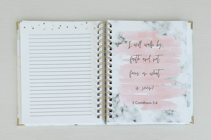 Undated Daily Planner: Marble