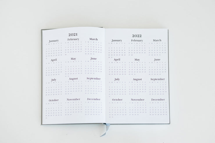 Undated Daily Planner: Cloud