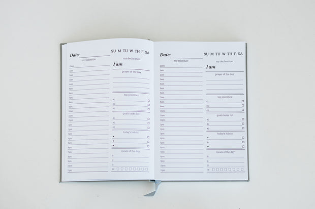 Undated Daily Planner: Cloud